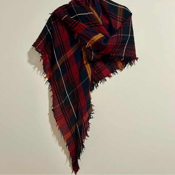 Wilfred Accessories - Wilfred Plaid Triangle Scarf